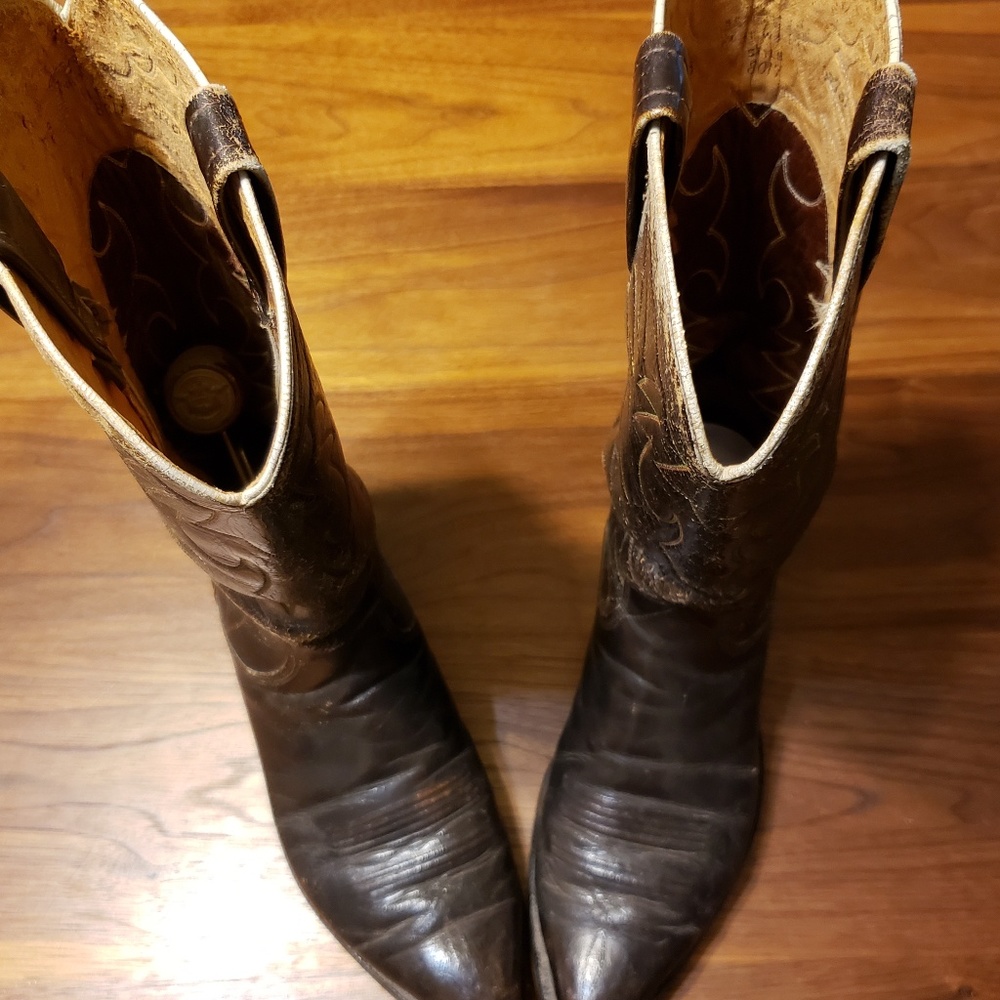 Justin Boots Brown